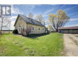 8542 CONCESSION 12, Mapleton, Ontario