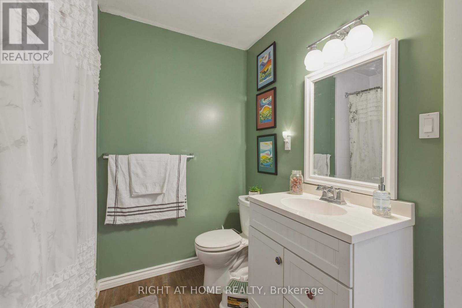 2432 Wallace Avenue, Innisfil, Ontario  L9S 2G5 - Photo 17 - N13120580