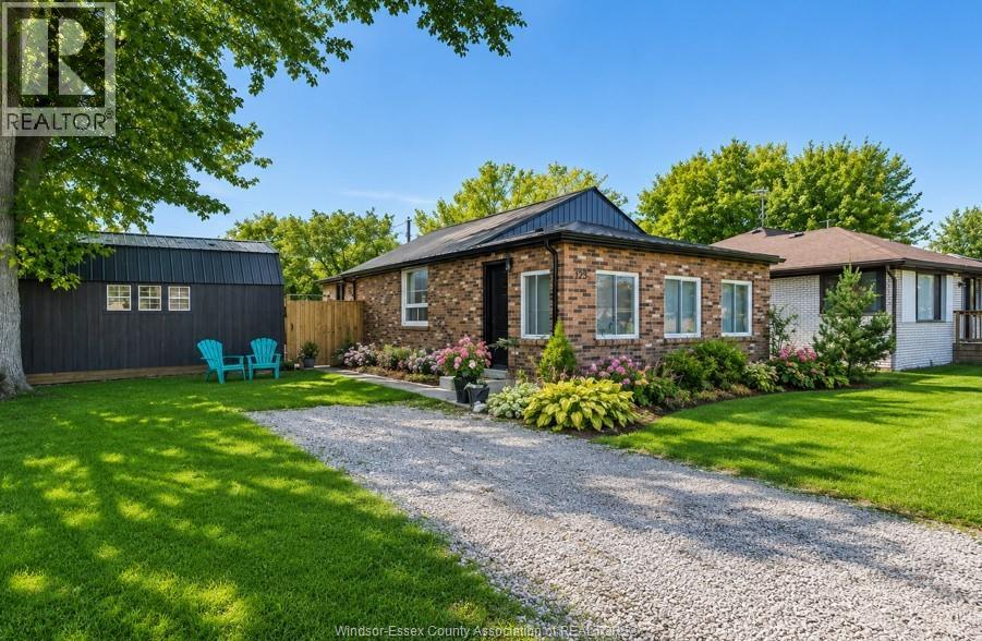 125 CRYSTAL LANE, Harrow, Ontario