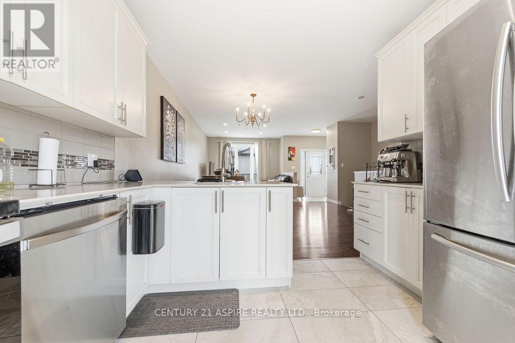 541 Gardner Crescent, Petawawa, Ontario  K8H 0C4 - Photo 18 - X13120650