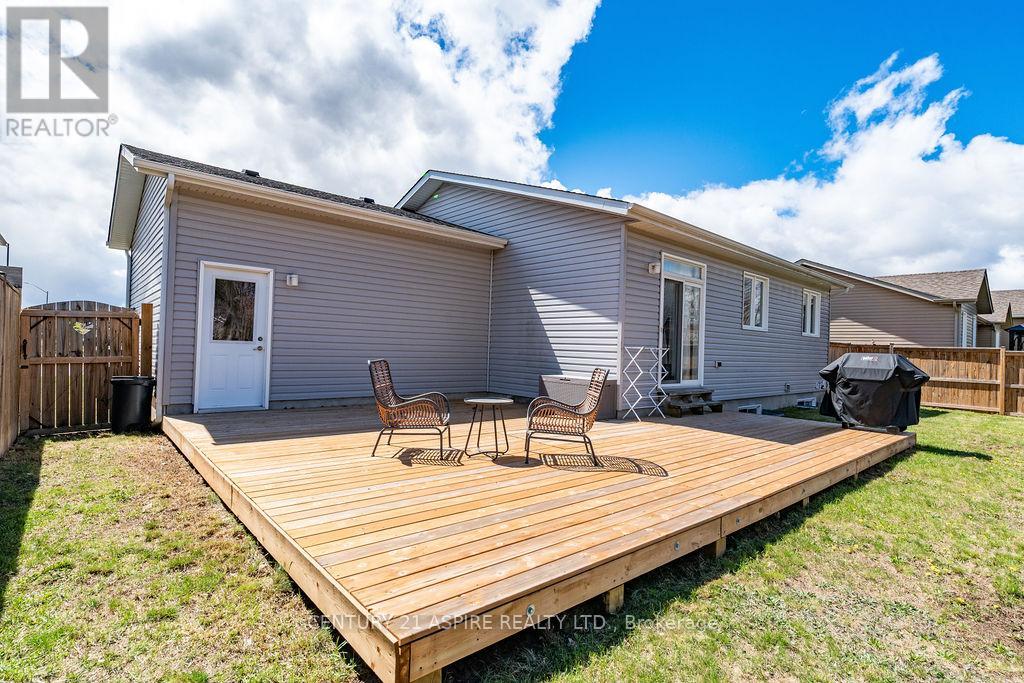 541 Gardner Crescent, Petawawa, Ontario  K8H 0C4 - Photo 38 - X13120650