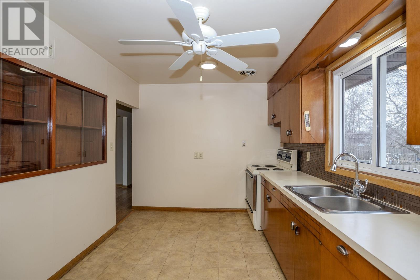 219 Moodie Street West, Thunder Bay, Ontario  P7E 5A5 - Photo 7 - TB2601005
