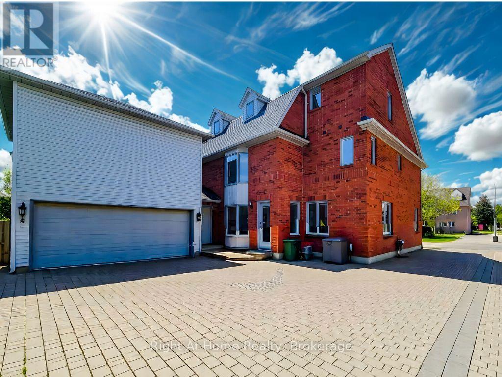 85 Meadowlands Boulevard, Hamilton, Ontario  L9K 1H8 - Photo 3 - X13120698