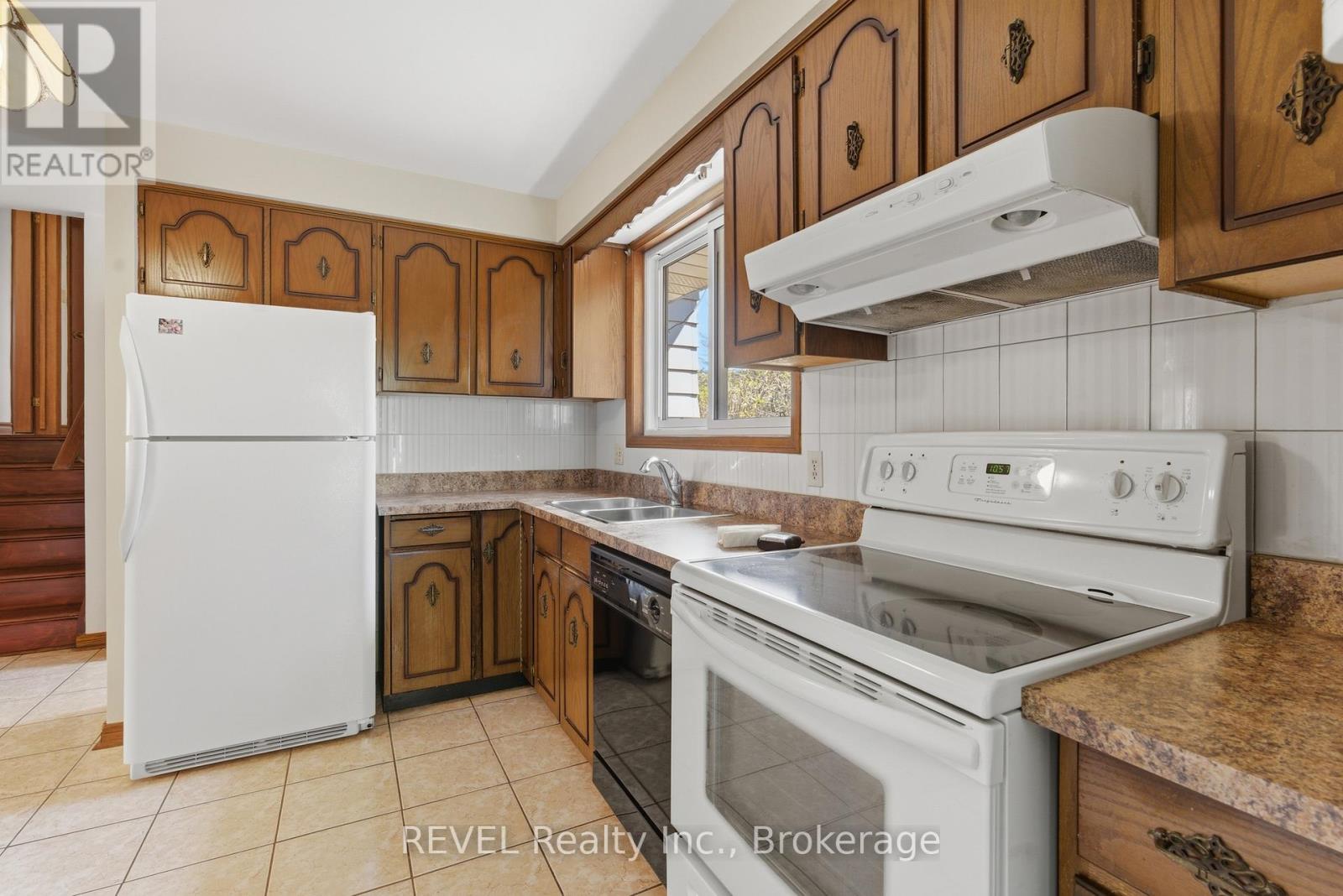7419 Green Boughs Road, Niagara Falls, Ontario  L2J 3Y8 - Photo 11 - X13120688