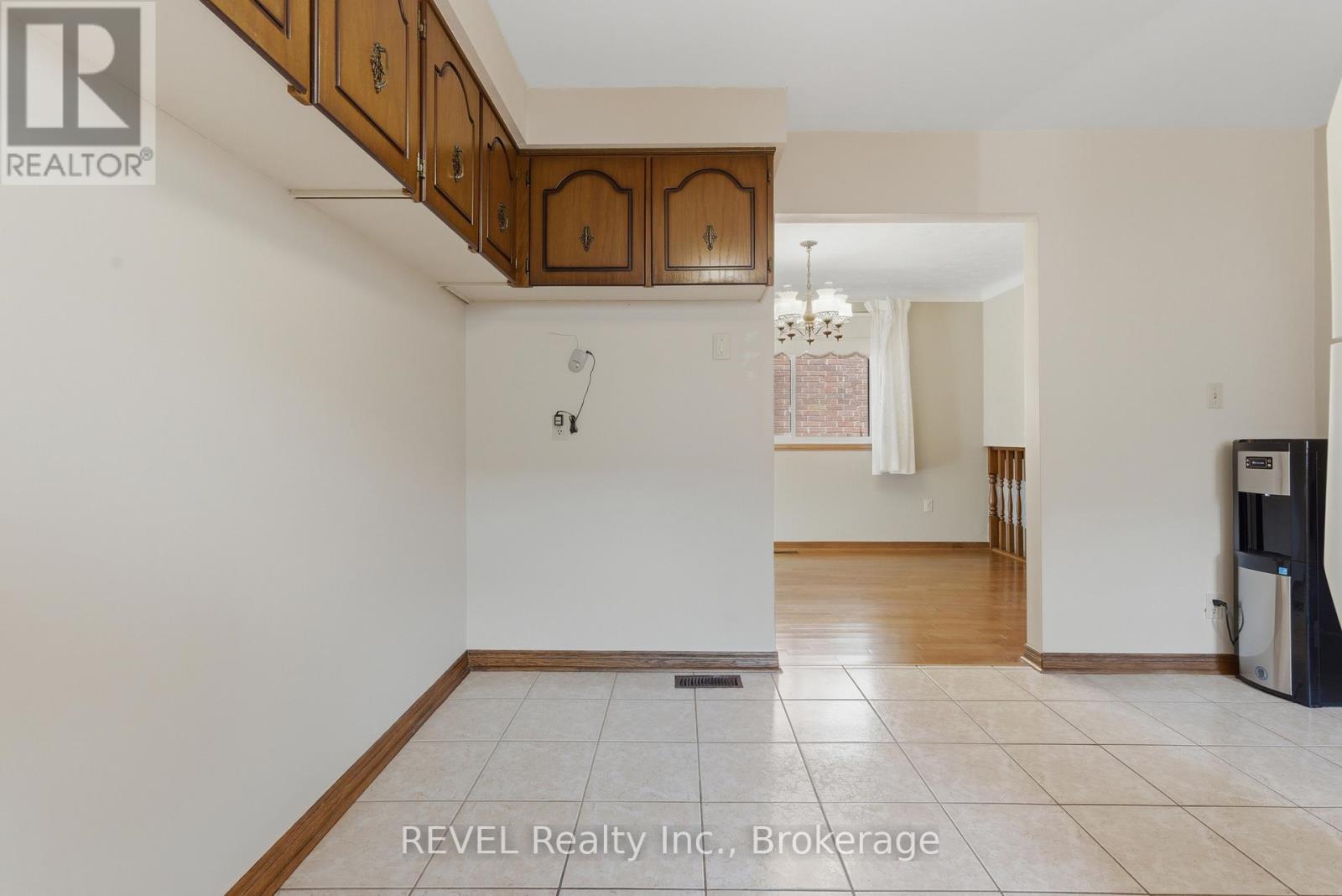 7419 Green Boughs Road, Niagara Falls, Ontario  L2J 3Y8 - Photo 13 - X13120688