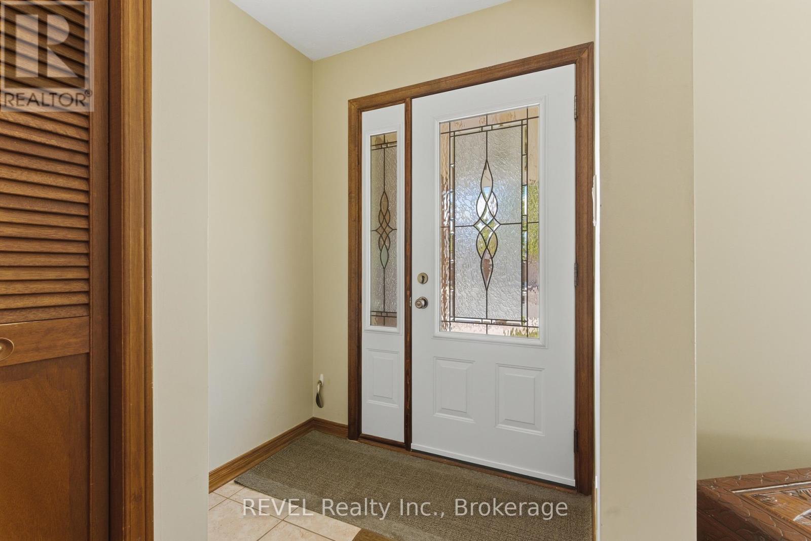 7419 Green Boughs Road, Niagara Falls, Ontario  L2J 3Y8 - Photo 5 - X13120688