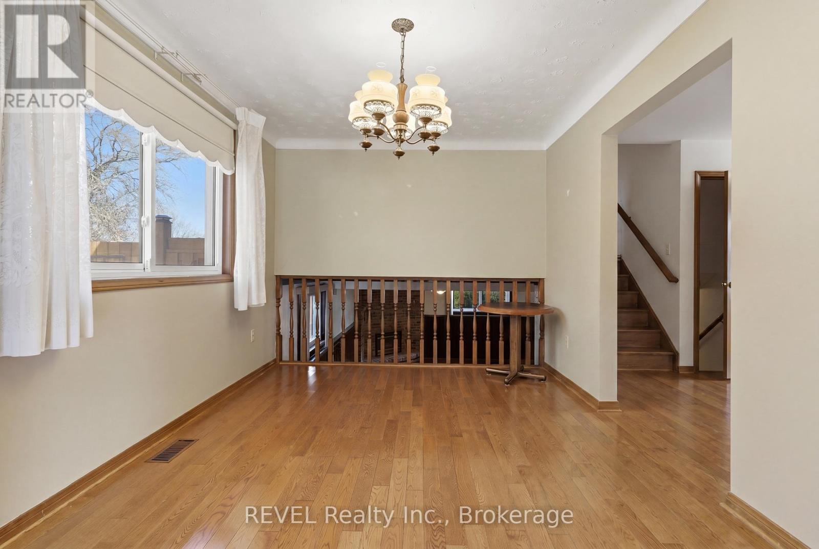 7419 Green Boughs Road, Niagara Falls, Ontario  L2J 3Y8 - Photo 9 - X13120688