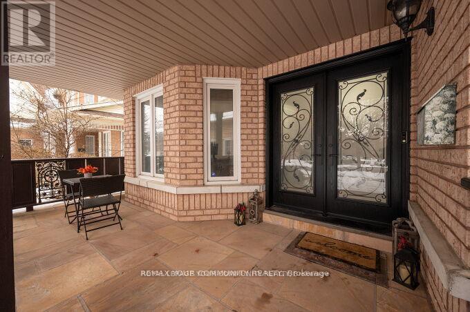 785 Quantra Crescent, Newmarket, Ontario  L3X 1M9 - Photo 3 - N13005622