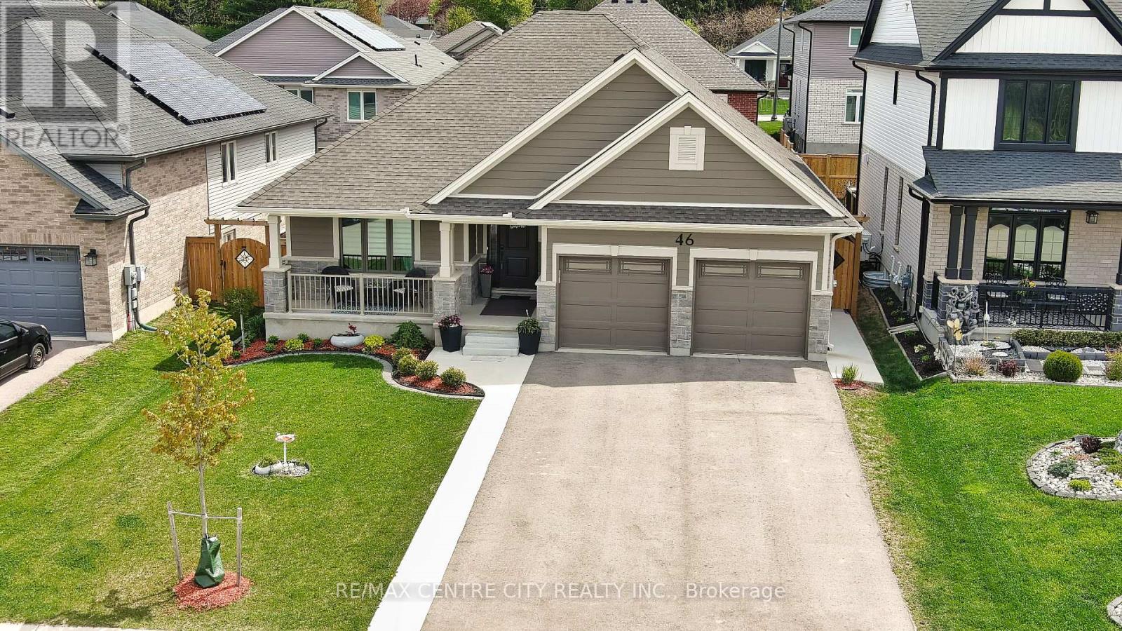 46 Snowy Owl Trail, Central Elgin, Ontario  N5R 0M6 - Photo 2 - X12827918