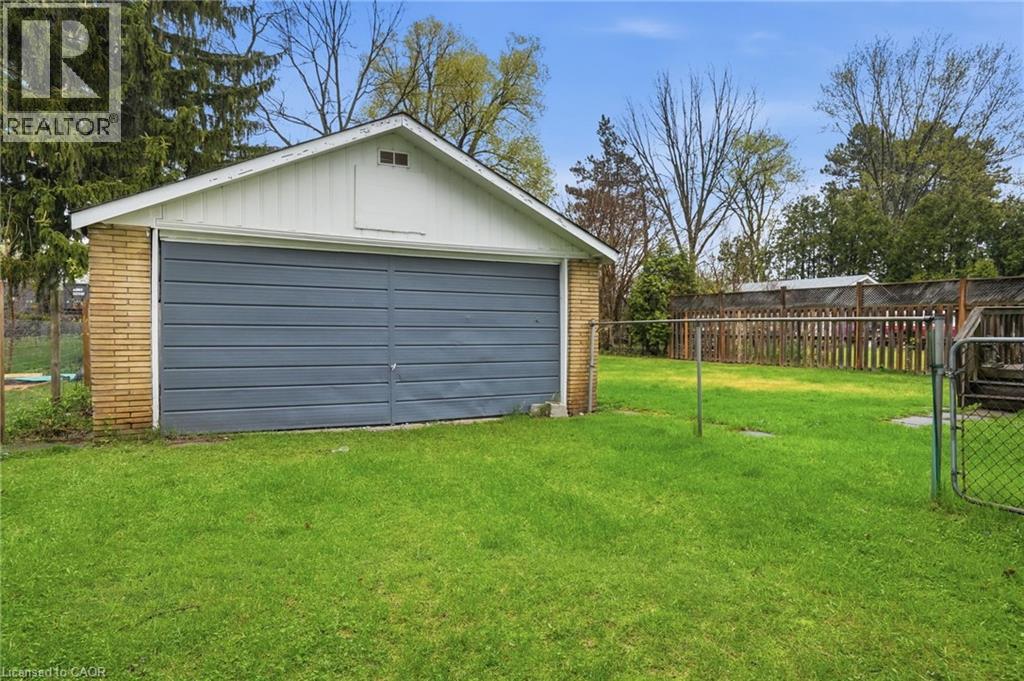 523 Enfield Road, Burlington, Ontario  L7T 2X5 - Photo 3 - 40828480