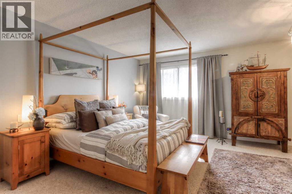 1363 Berkley Drive NW, Calgary, Alberta  T3K 1T4 - Photo 32 - A2304460
