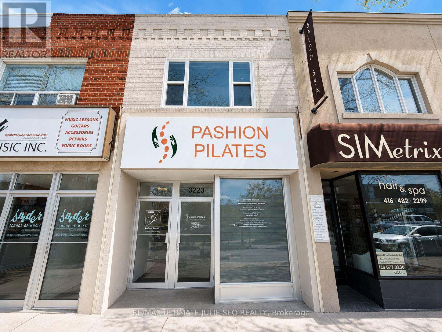 3223 YONGE STREET, Toronto, Ontario