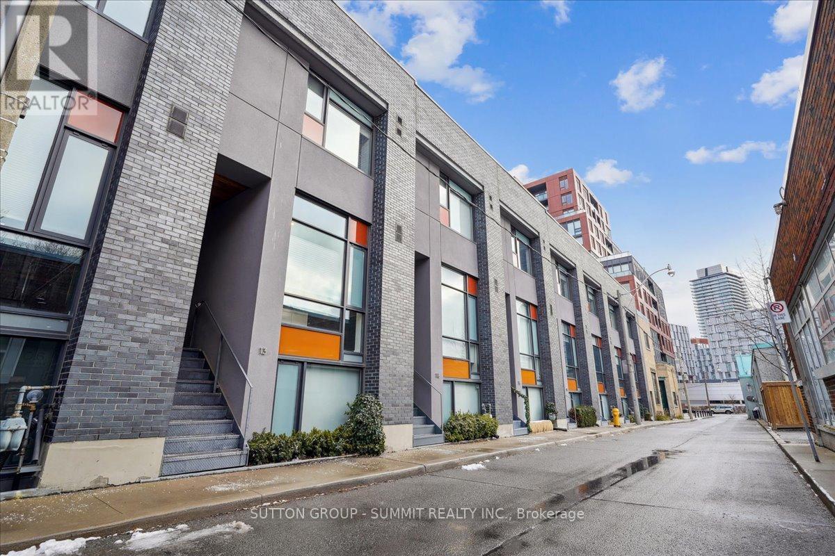 13 Gilead Place, Toronto, Ontario  M5A 3C8 - Photo 1 - C13120706