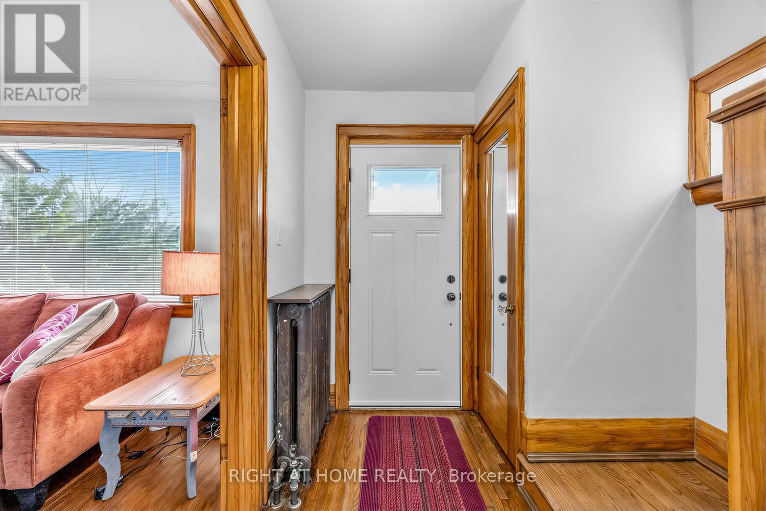26 Maryland Boulevard, Toronto, Ontario  M4C 5C9 - Photo 16 - E13120628