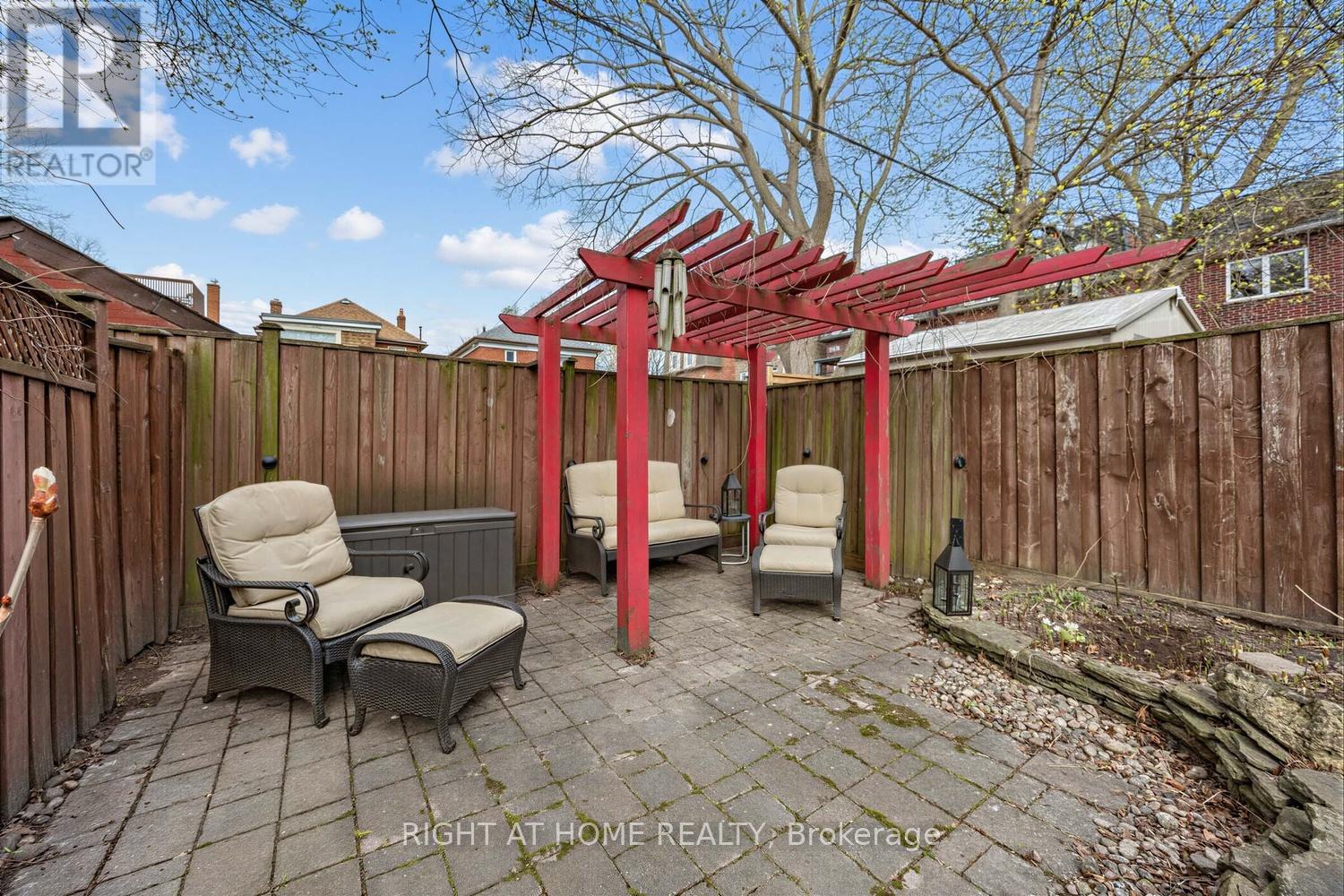 26 Maryland Boulevard, Toronto, Ontario  M4C 5C9 - Photo 32 - E13120628