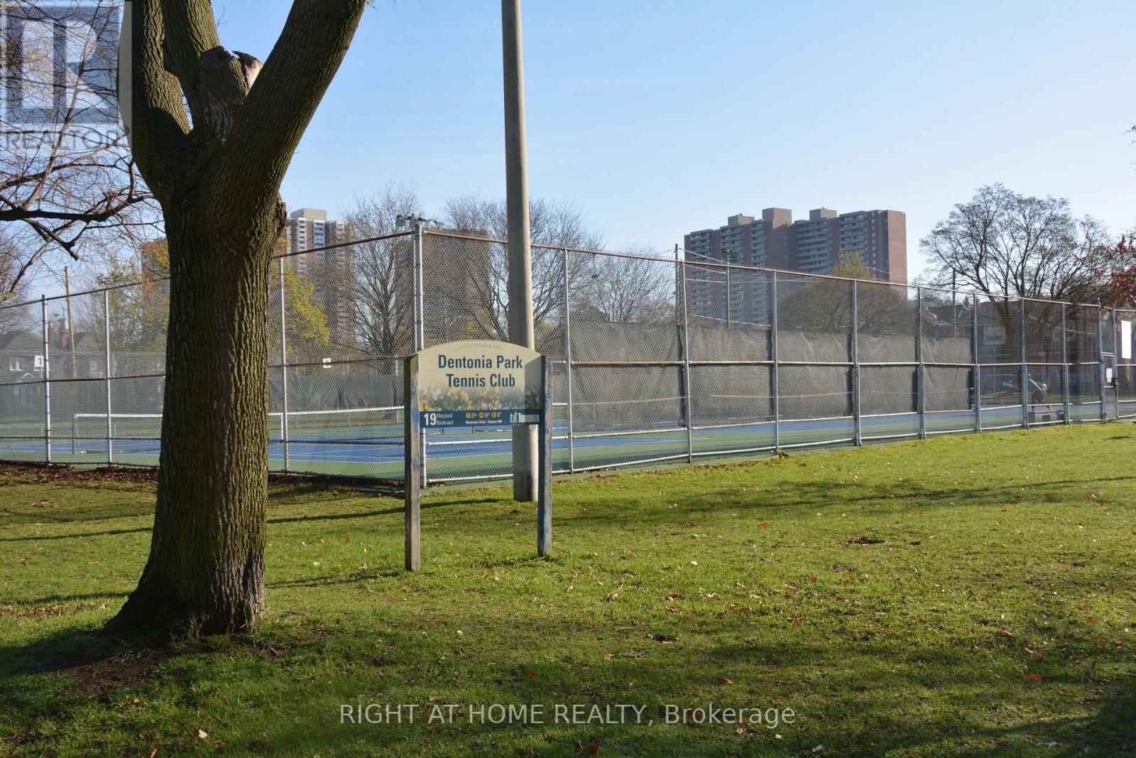 26 Maryland Boulevard, Toronto, Ontario  M4C 5C9 - Photo 37 - E13120628