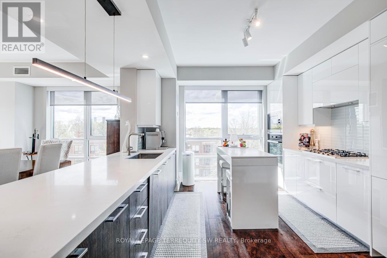 605 - 3 Southvale Drive, Toronto, Ontario  M4G 1G1 - Photo 43 - C13119578