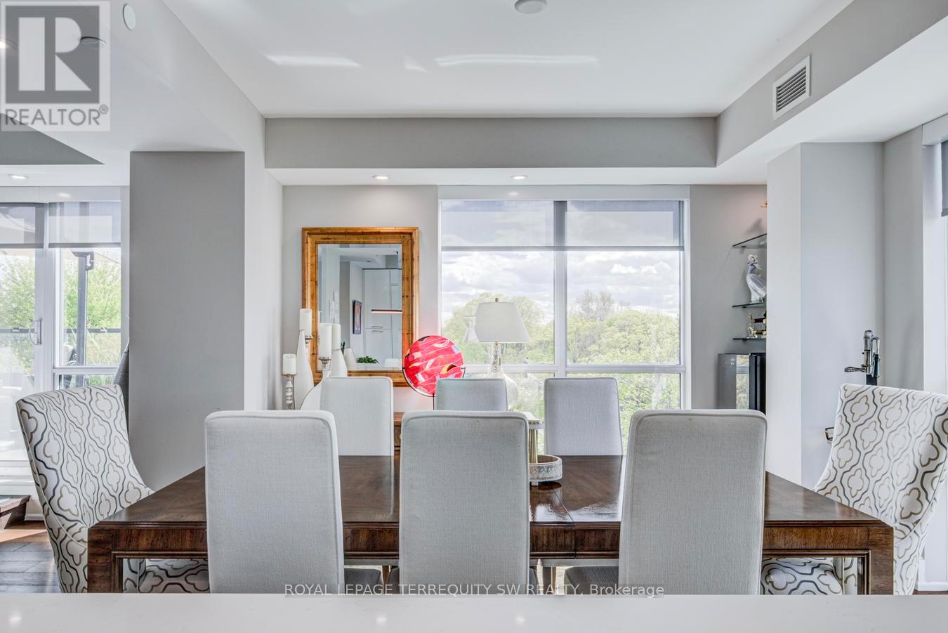 605 - 3 Southvale Drive, Toronto, Ontario  M4G 1G1 - Photo 39 - C13119578