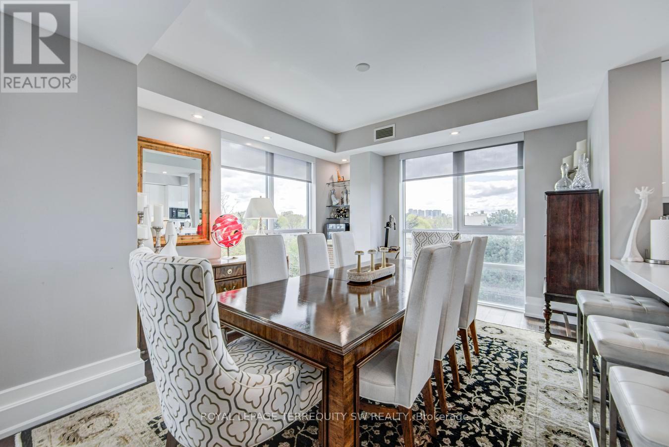 605 - 3 Southvale Drive, Toronto, Ontario  M4G 1G1 - Photo 37 - C13119578