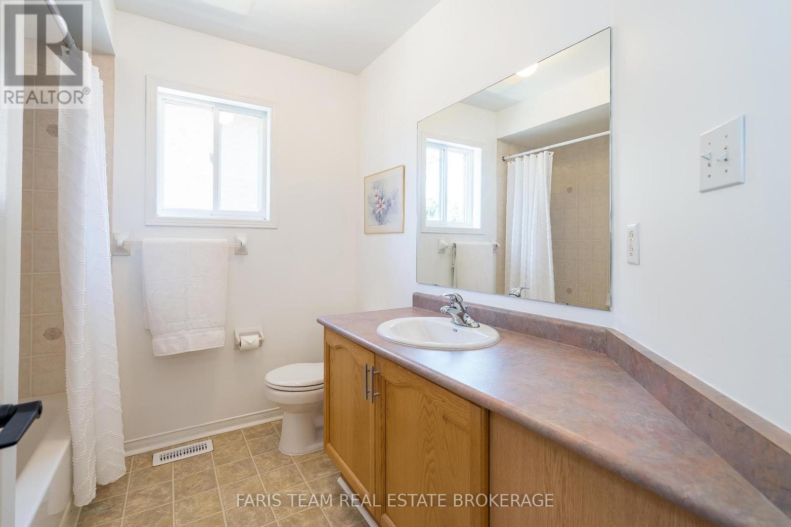 1092 Lebanon Drive, Innisfil, Ontario  L9S 2B3 - Photo 16 - N13120578