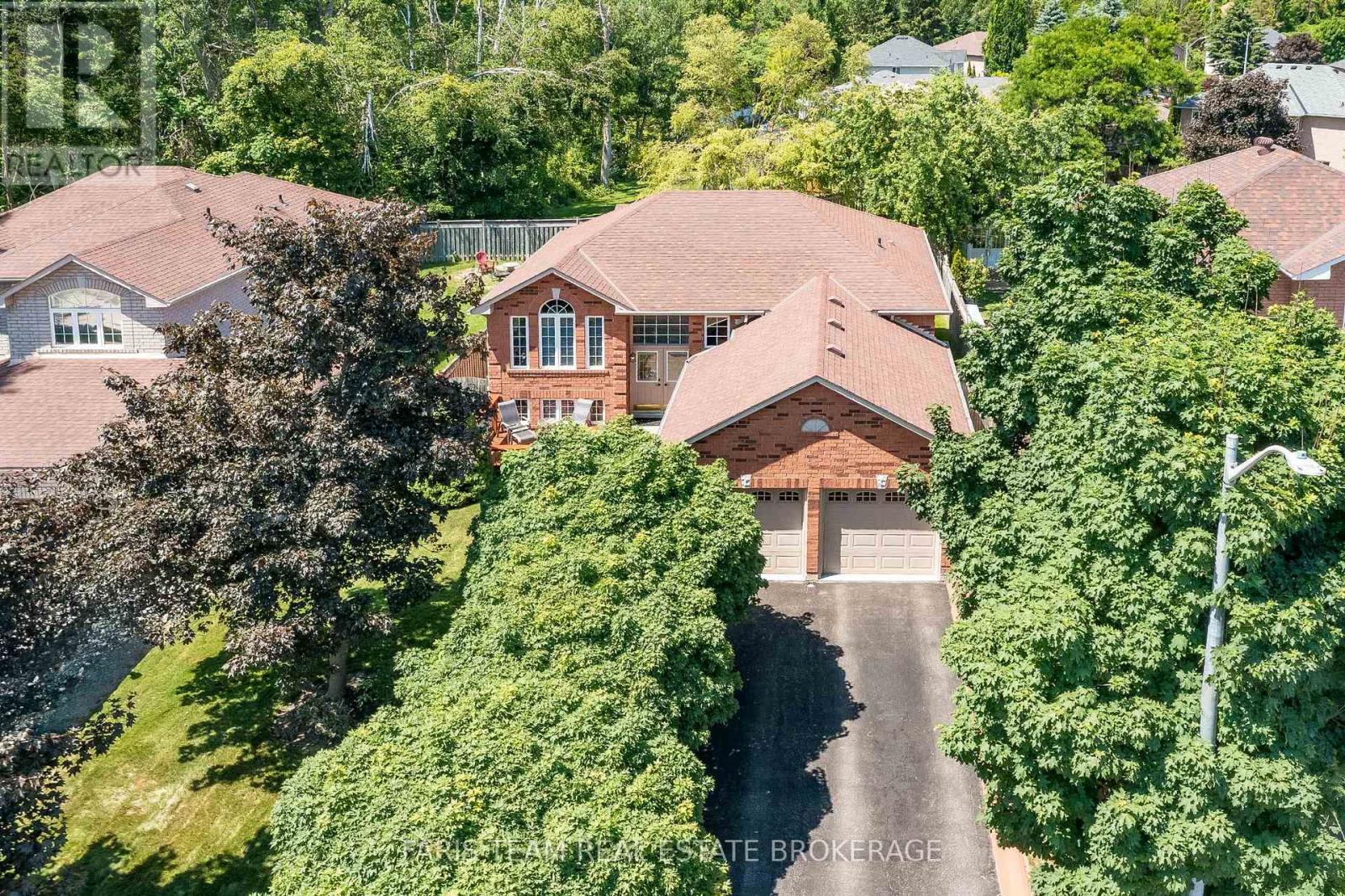 1092 Lebanon Drive, Innisfil, Ontario  L9S 2B3 - Photo 2 - N13120578