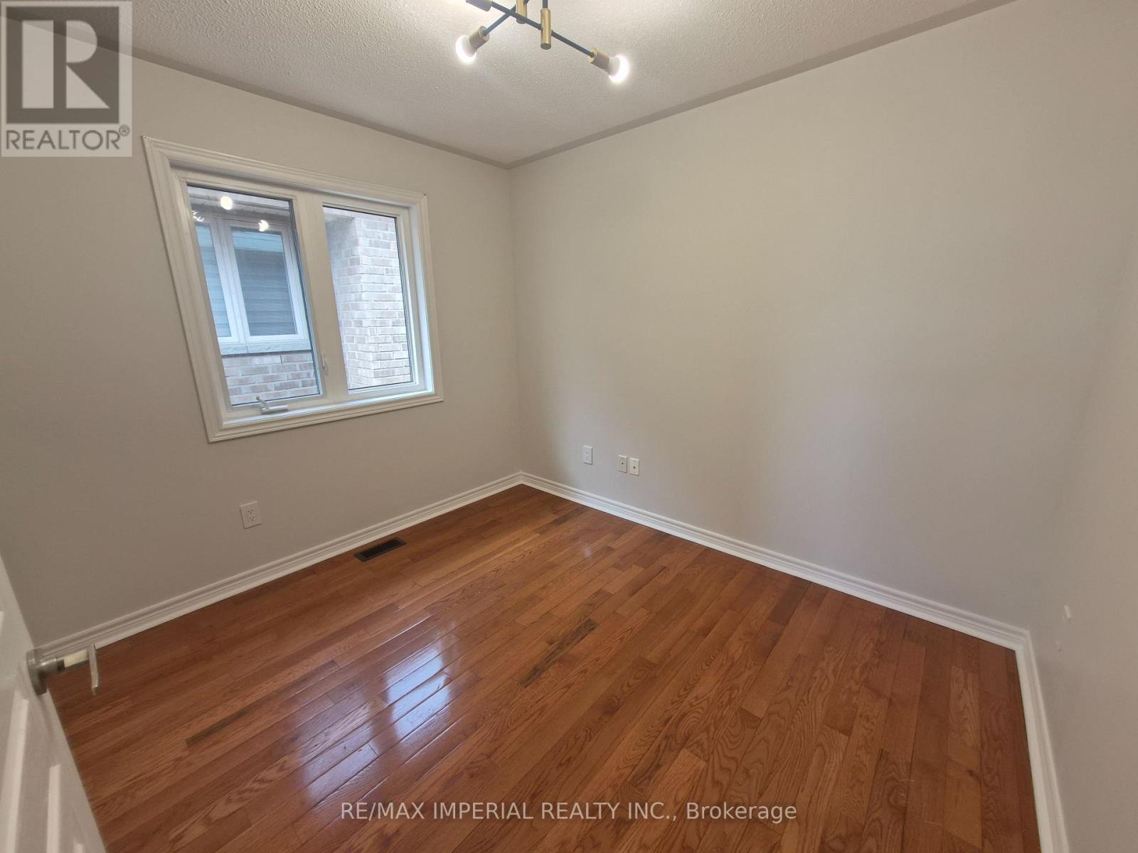 29 Mansard Drive, Richmond Hill, Ontario  L4E 0L7 - Photo 13 - N13120584