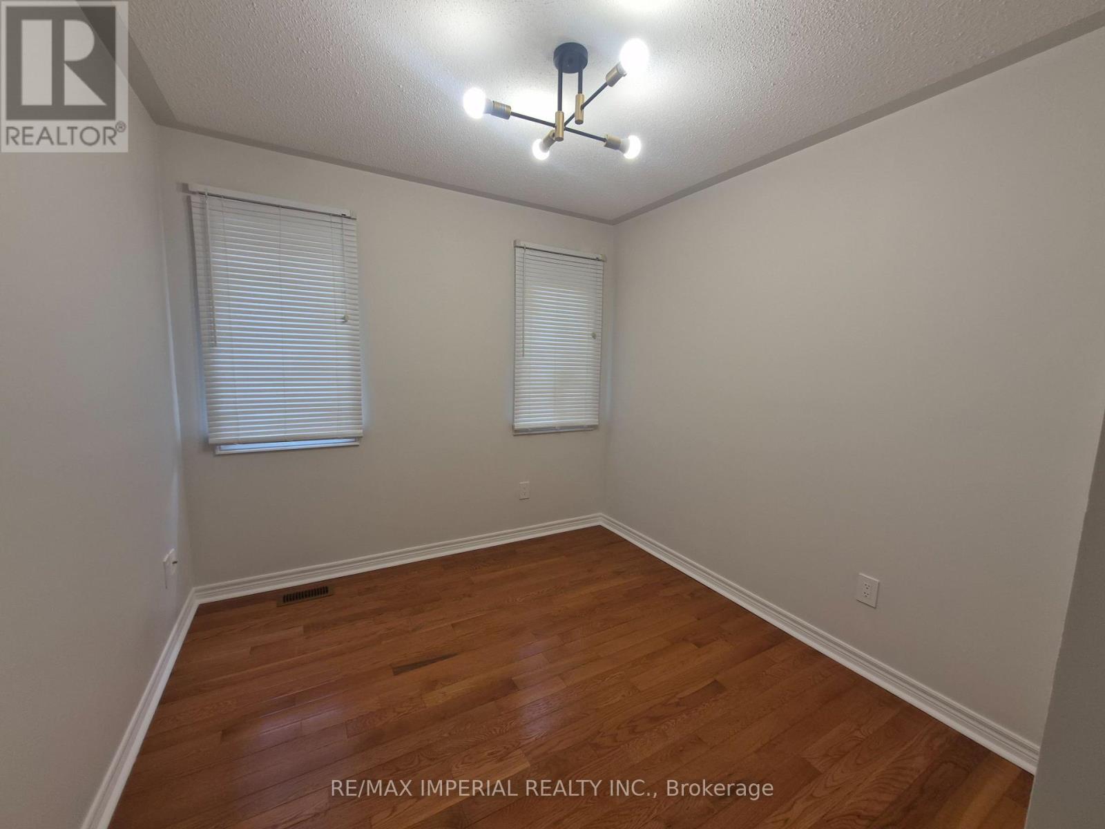 29 Mansard Drive, Richmond Hill, Ontario  L4E 0L7 - Photo 15 - N13120584