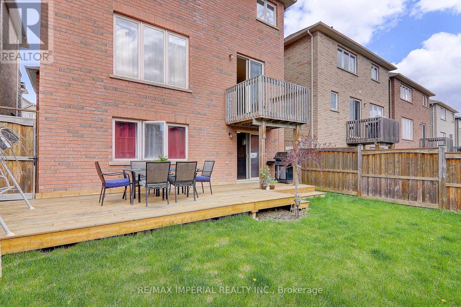 29 Mansard Drive, Richmond Hill, Ontario  L4E 0L7 - Photo 23 - N13120584