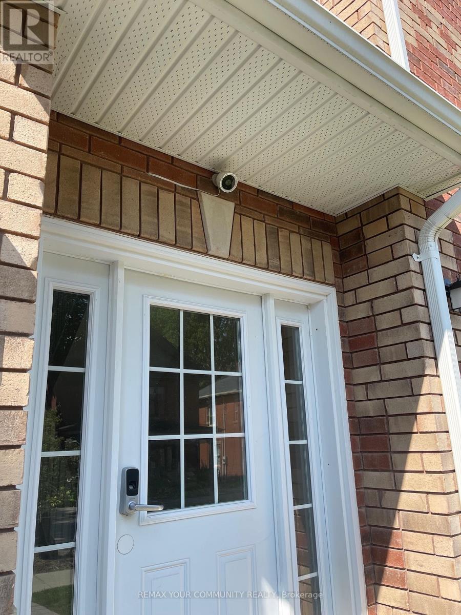 # 1 - 443 Timothy Street, Newmarket, Ontario  L3Y 1P7 - Photo 5 - N13120590