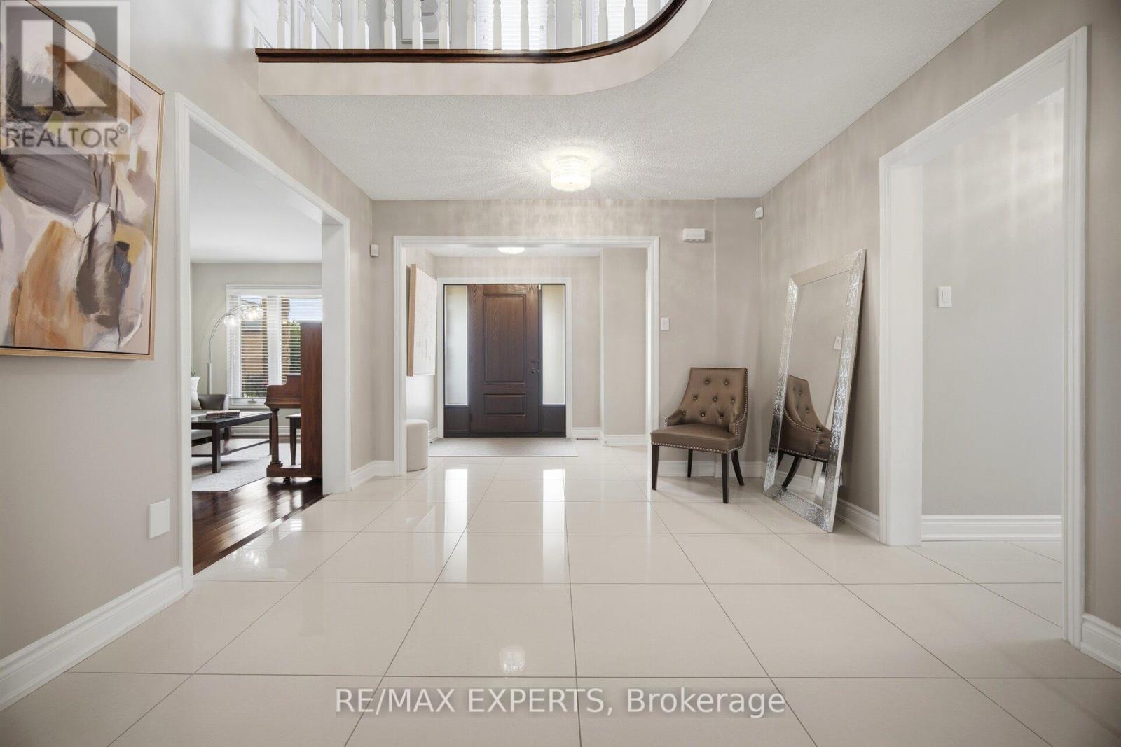 139 Coronation Street, Vaughan, Ontario  L4L 6M2 - Photo 5 - N13120632