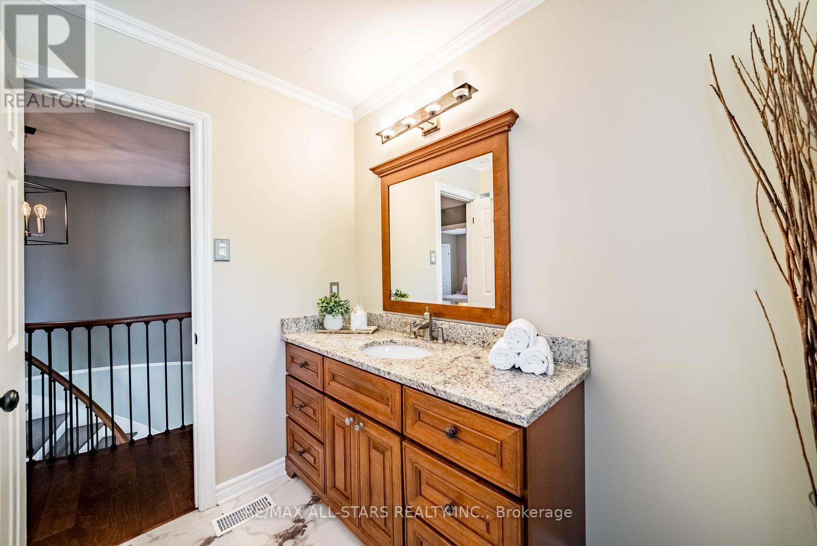 636 Rupert Avenue, Whitchurch-Stouffville, Ontario  L4A 8B8 - Photo 33 - N13120648