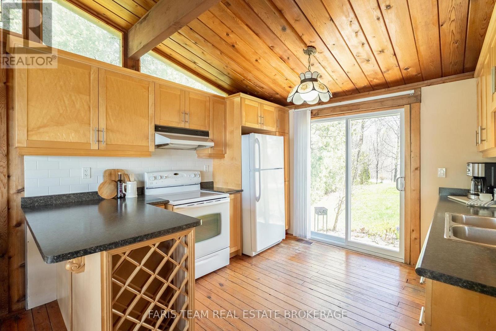 5240 Prospect Avenue, Ramara, Ontario  L3V 0Z1 - Photo 5 - S13120630