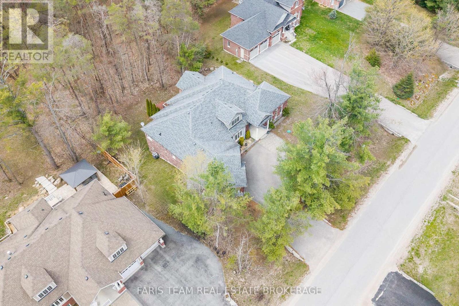 4 Diamond Valley Drive, Oro-Medonte, Ontario  L0L 2E0 - Photo 3 - S13120712