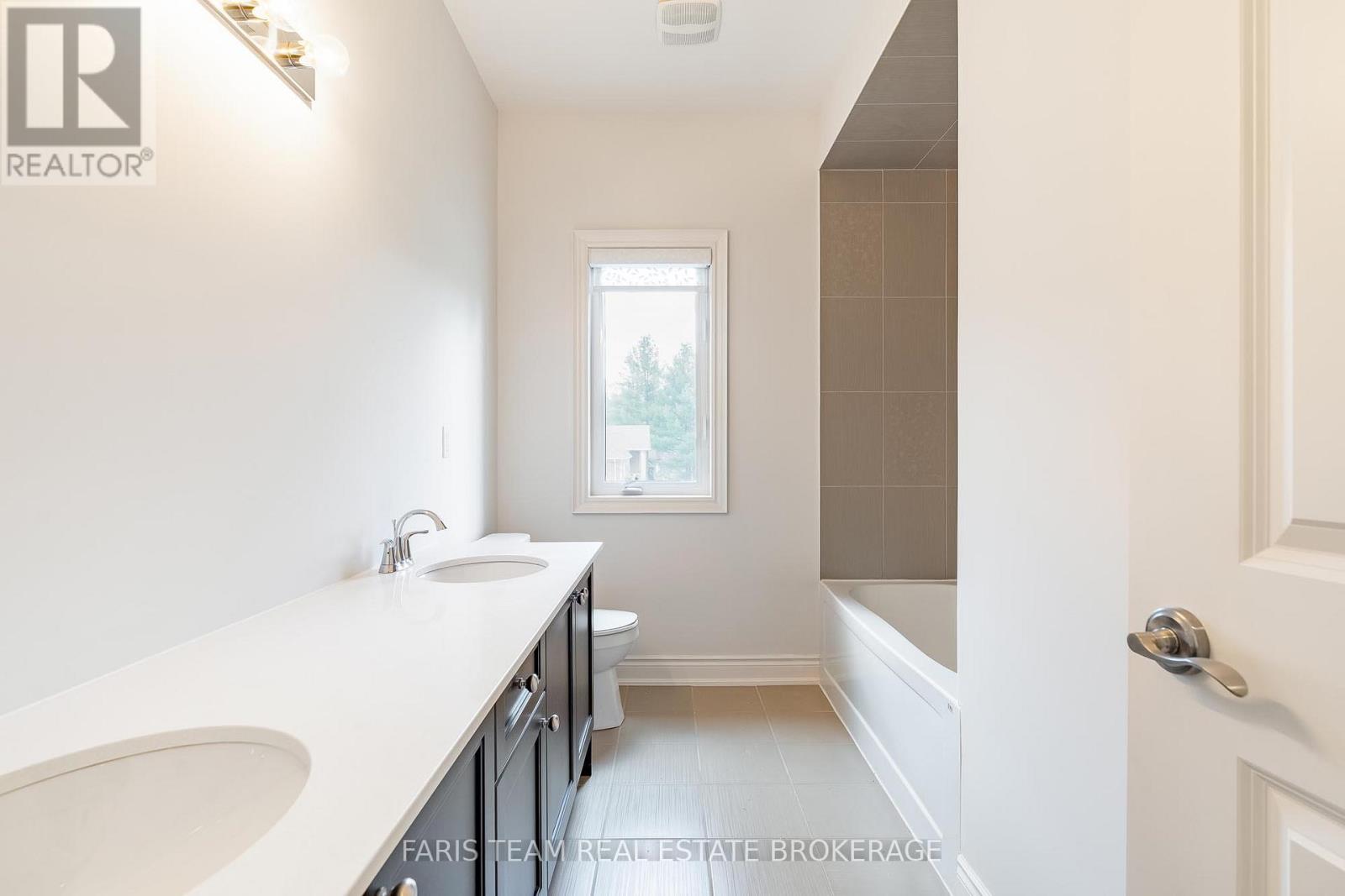 4 Diamond Valley Drive, Oro-Medonte, Ontario  L0L 2E0 - Photo 31 - S13120712