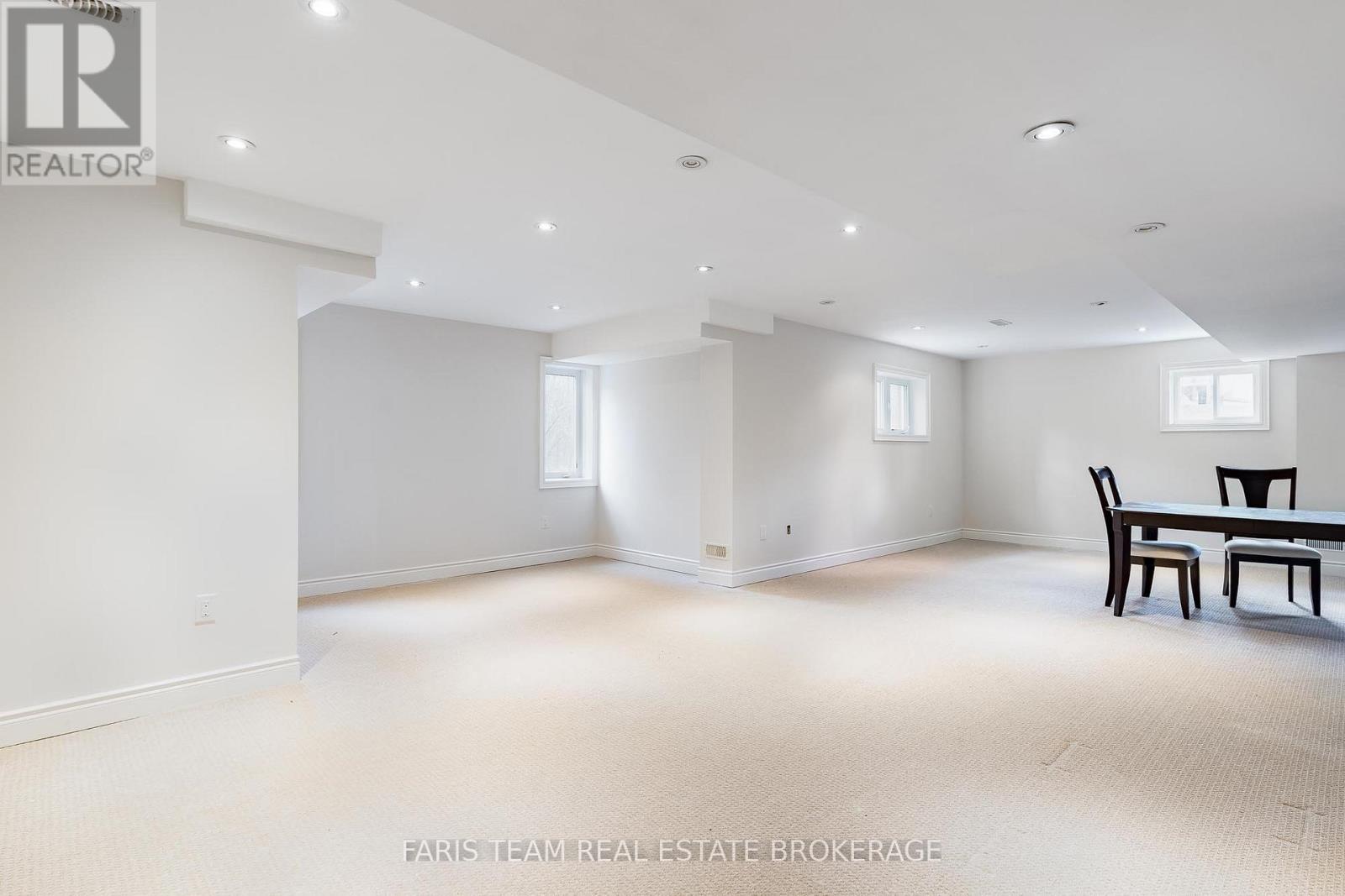 4 Diamond Valley Drive, Oro-Medonte, Ontario  L0L 2E0 - Photo 36 - S13120712