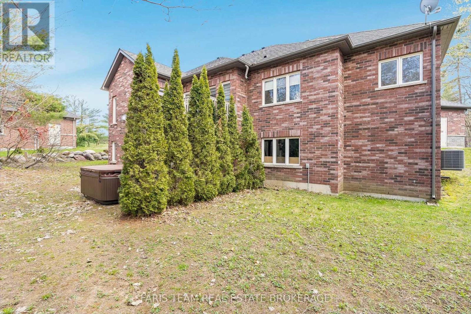 4 Diamond Valley Drive, Oro-Medonte, Ontario  L0L 2E0 - Photo 45 - S13120712