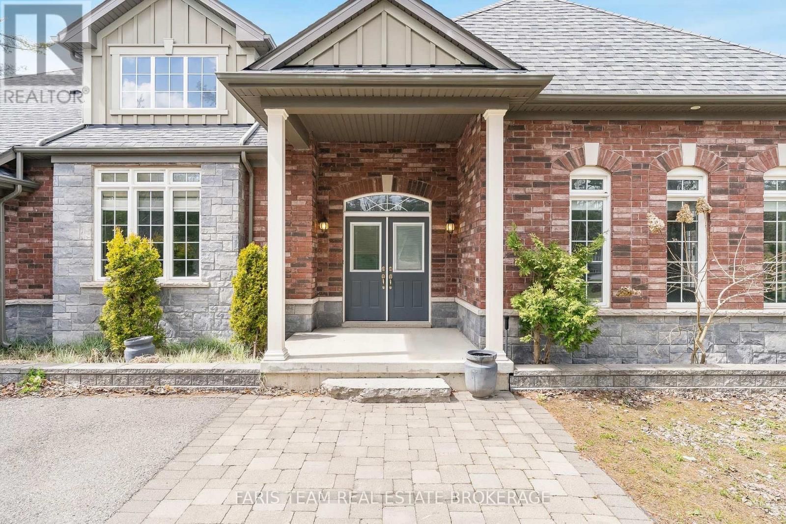 4 Diamond Valley Drive, Oro-Medonte, Ontario  L0L 2E0 - Photo 6 - S13120712