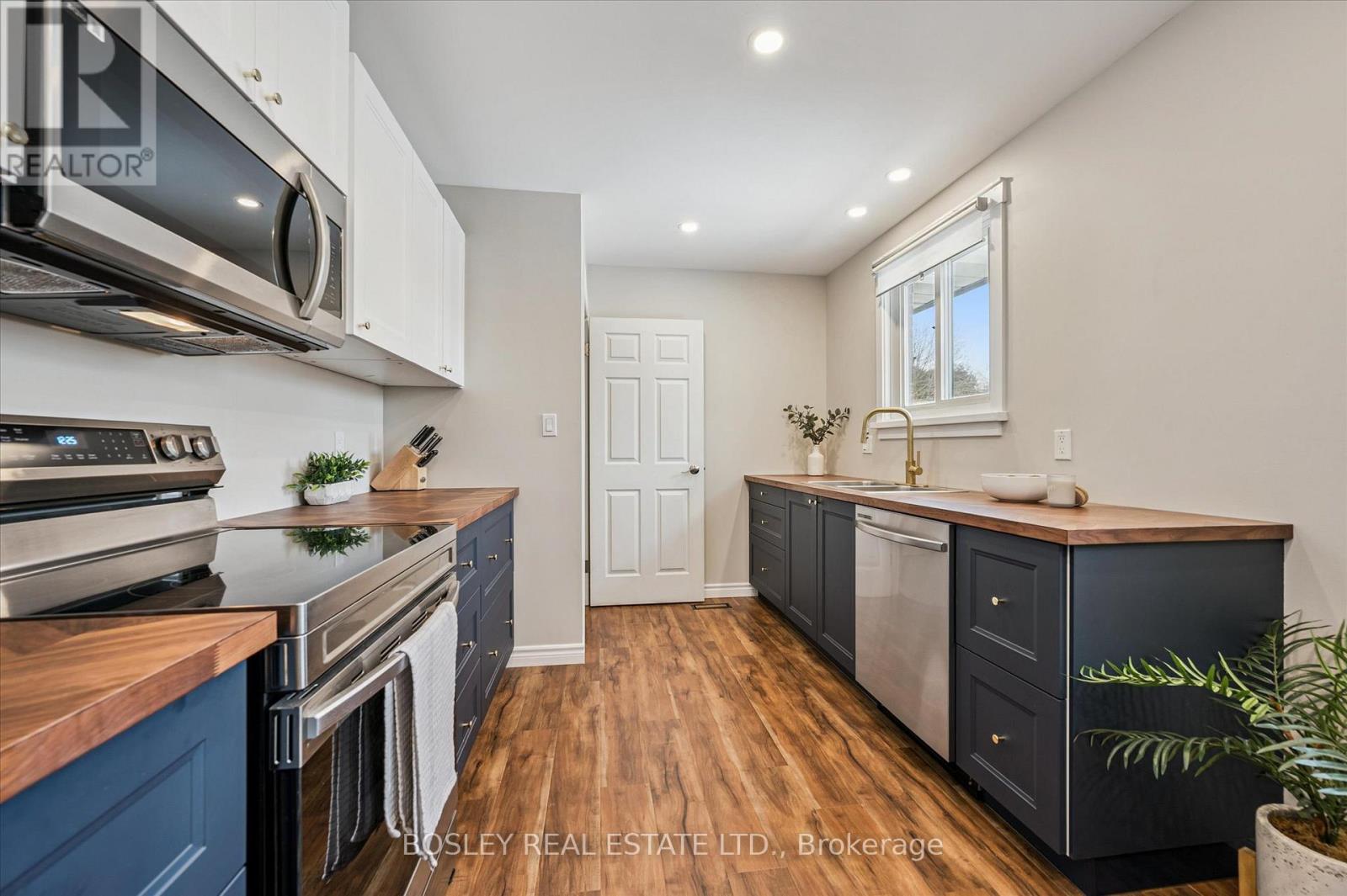 204 Irvine Street, Centre Wellington, Ontario  N0B 1S0 - Photo 11 - X12912972