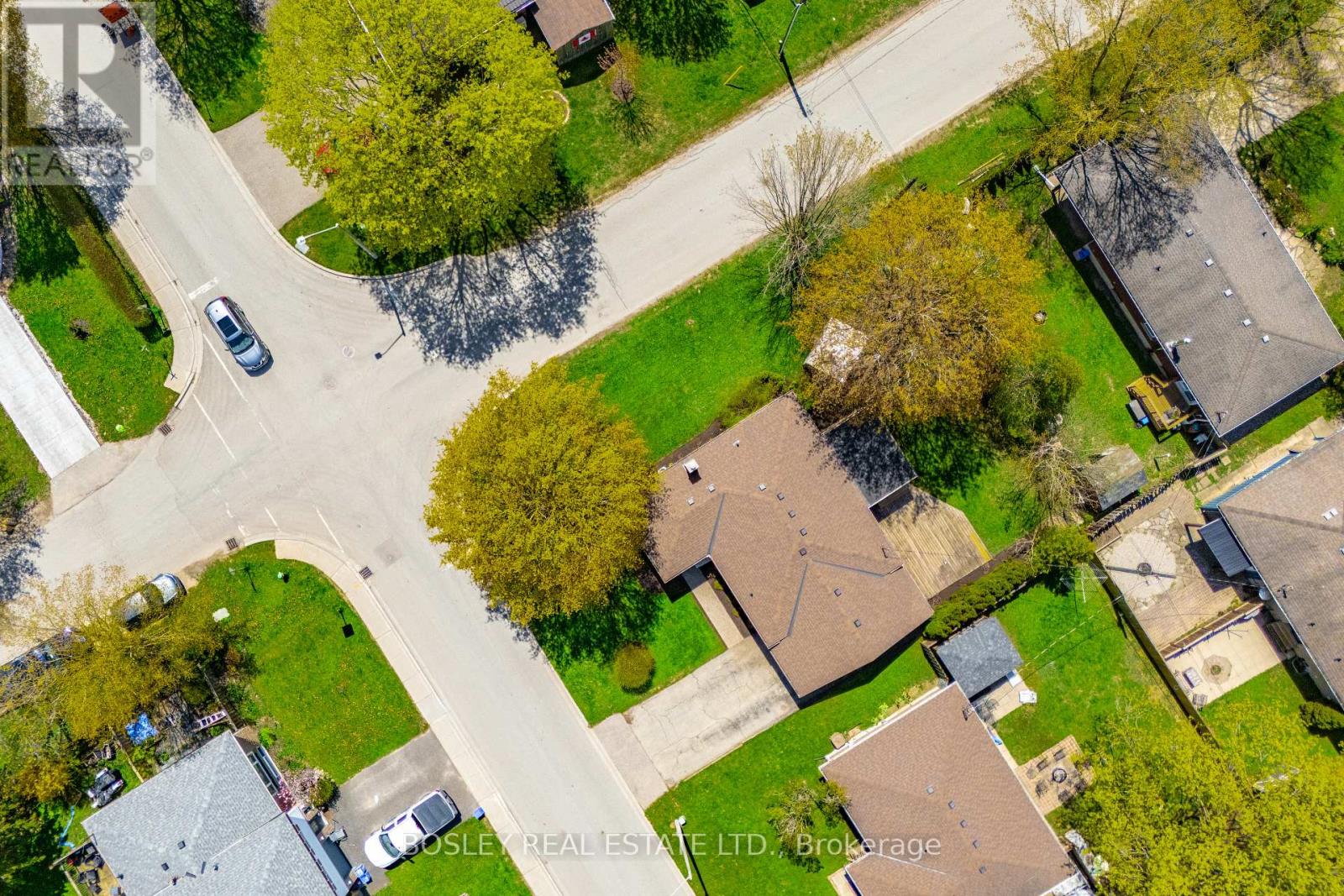 204 Irvine Street, Centre Wellington, Ontario  N0B 1S0 - Photo 41 - X12912972