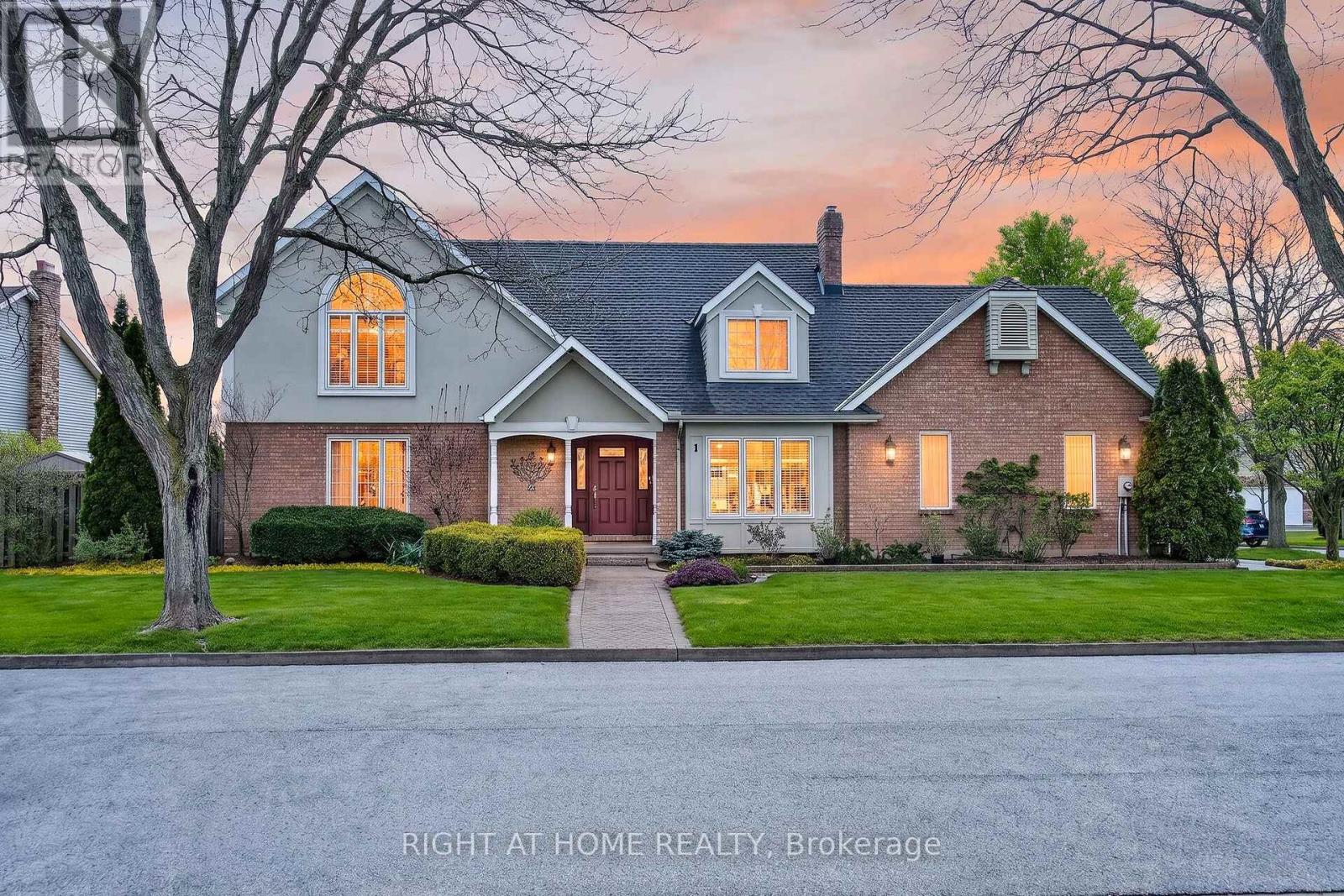 1 CAPTAIN TENBROCK TERRACE, St. Catharines, Ontario