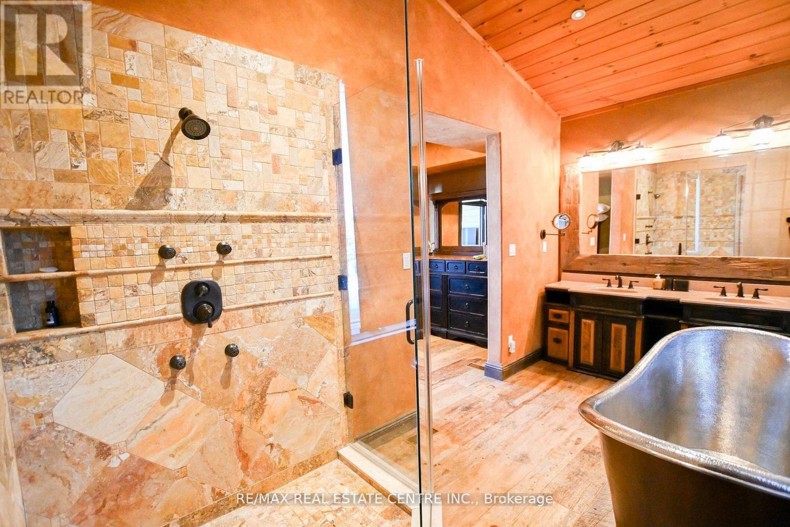 796 Dorcas Bay Road, Northern Bruce Peninsula, Ontario  N0H 2R0 - Photo 17 - X13120702