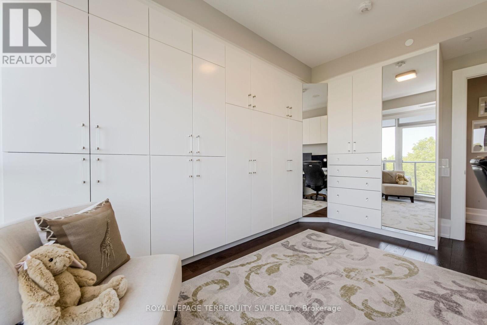 605 - 3 Southvale Drive, Toronto, Ontario  M4G 1G1 - Photo 18 - C13119578