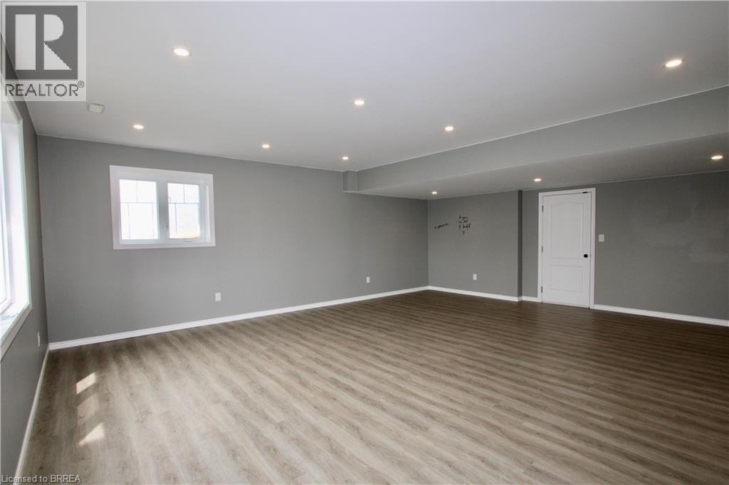 25 Bowen Place, Oakland, Ontario  N0E 1L0 - Photo 34 - 40829710