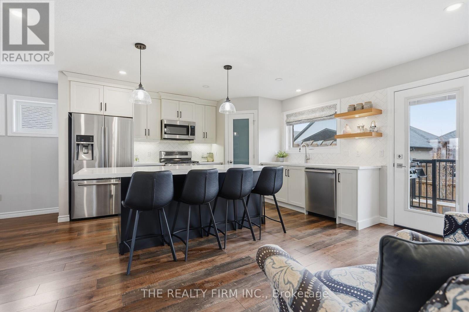 15 Glenwood Street, St. Thomas, Ontario  N5R 0G9 - Photo 8 - X13120810