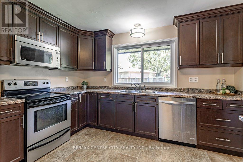 858 Hickory Road, London North, Ontario  N6H 2V4 - Photo 11 - X13120866