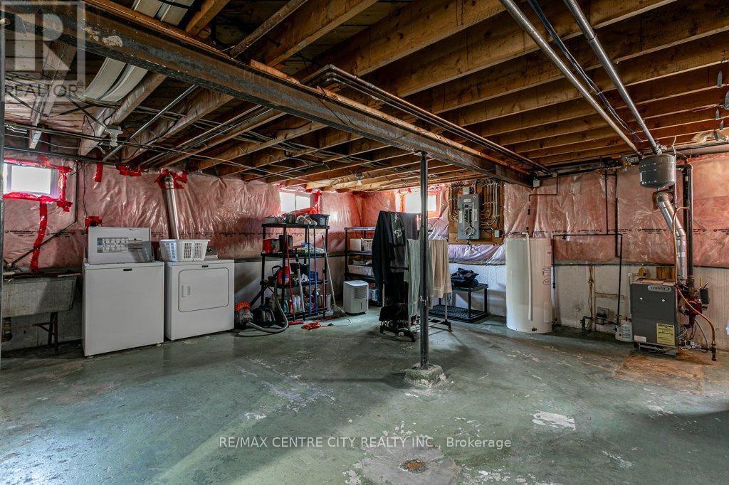 858 Hickory Road, London North, Ontario  N6H 2V4 - Photo 38 - X13120866