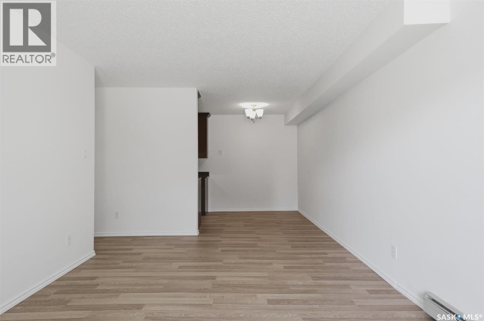 2233 St Henry Avenue, Saskatoon, Saskatchewan  S7M 5K6 - Photo 10 - SK035812