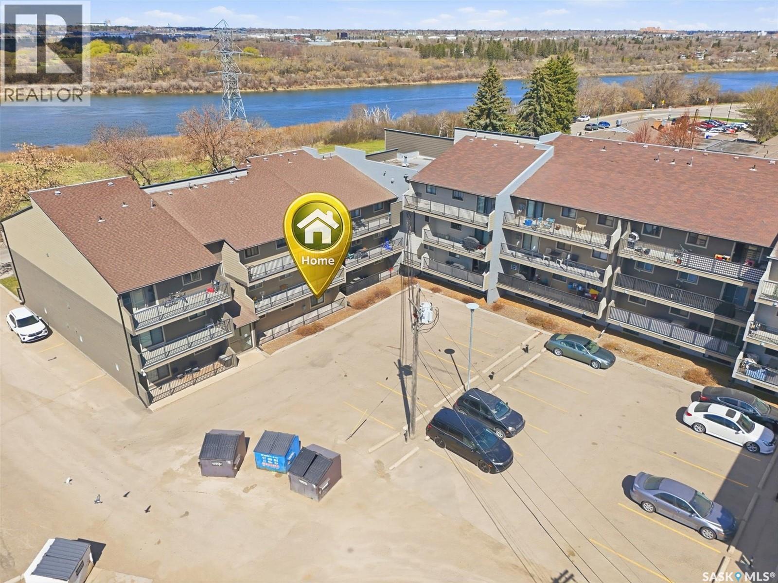 2233 St Henry Avenue, Saskatoon, Saskatchewan  S7M 5K6 - Photo 2 - SK035812