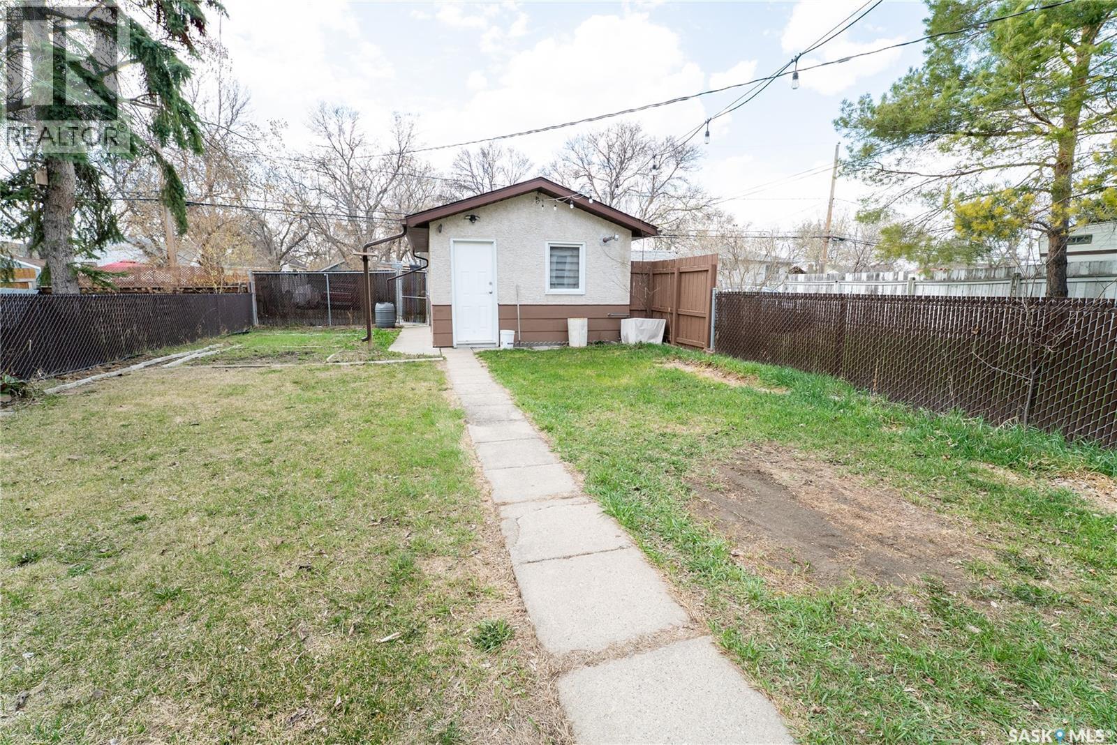 1358 King Street, Regina, Saskatchewan  S4T 4G2 - Photo 21 - SK035790