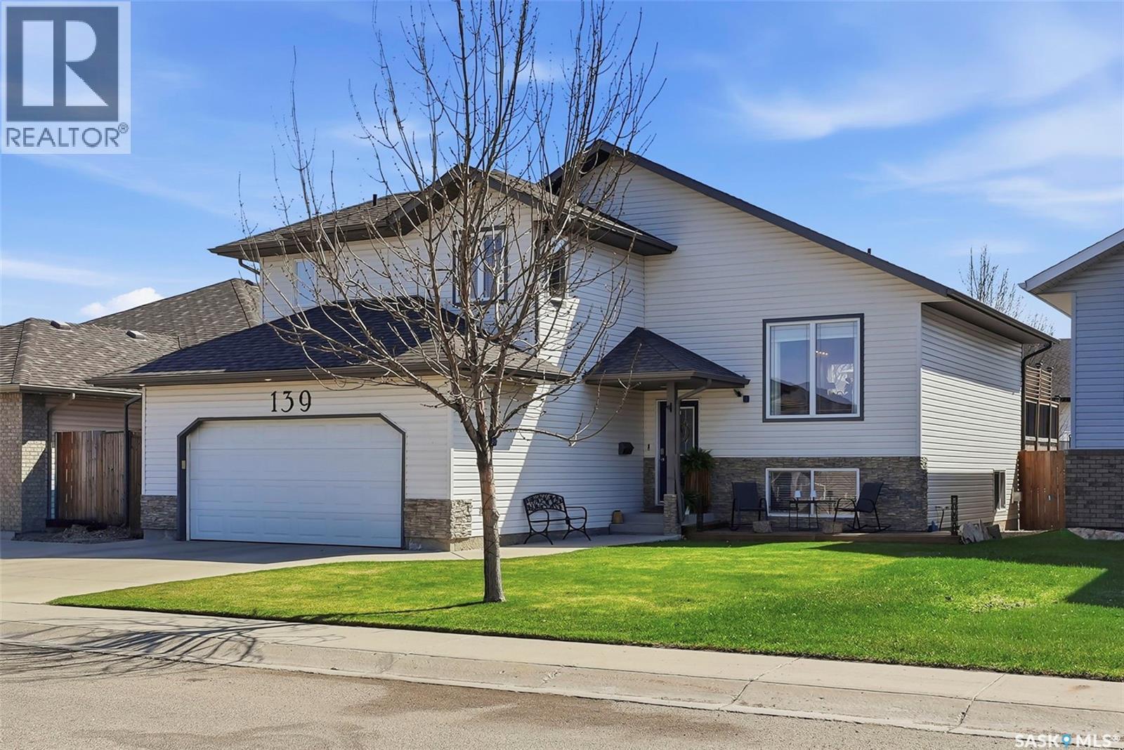 139 Allwood Crescent, Saskatoon, Saskatchewan  S7R 0A3 - Photo 2 - SK035680